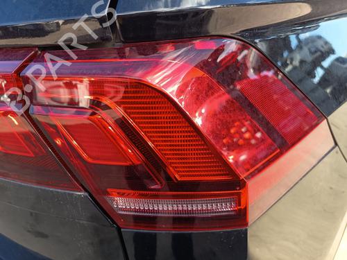 Used Right taillight VW TIGUAN (AD1, AX1) 1.5 TSI (131 hp) 31871401