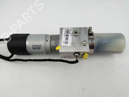 Central lock pump VOLVO V70 II (285) D5 | BP8954275M86 