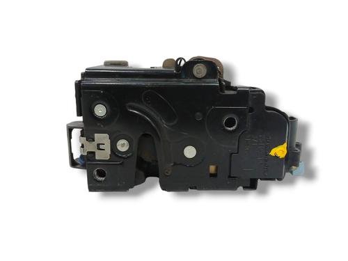 Used Front left lock VW CADDY III MPV (2KB, 2KJ, 2CB, 2CJ) 1.9 TDI (105 hp) 20506752