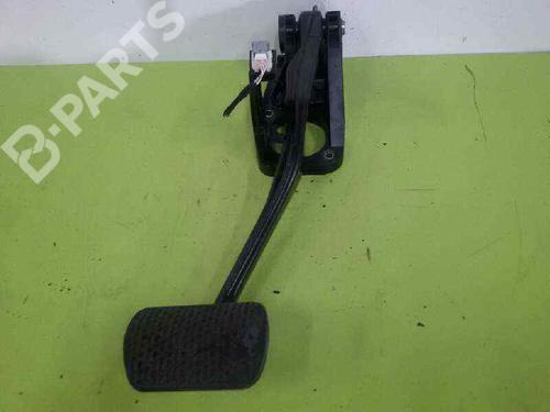 Break pedal MERCEDES-BENZ A-CLASS (W176) A 200 (176.043) (156 hp) 8789530