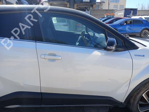 right-front-door-toyota-c-hr-_x1_-2016-33605938 main image