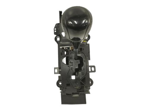Used Gear lever TOYOTA YARIS (_P13_) 1.5 Hybrid (NHP130_, NHP130) (101 hp) 16720669