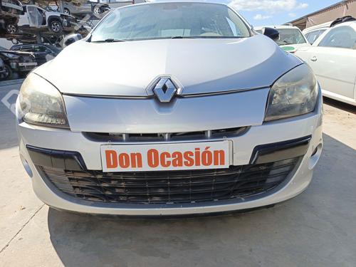 Used Front bumper Front bumper RENAULT MEGANE III Grandtour (KZ0/1) 1.5 dCi (KZ09, KZ0D, KZ1G, KZ29, KZ14, KZ1W, KZ10, KZ1F,... (110 hp) 33905941 33905941
