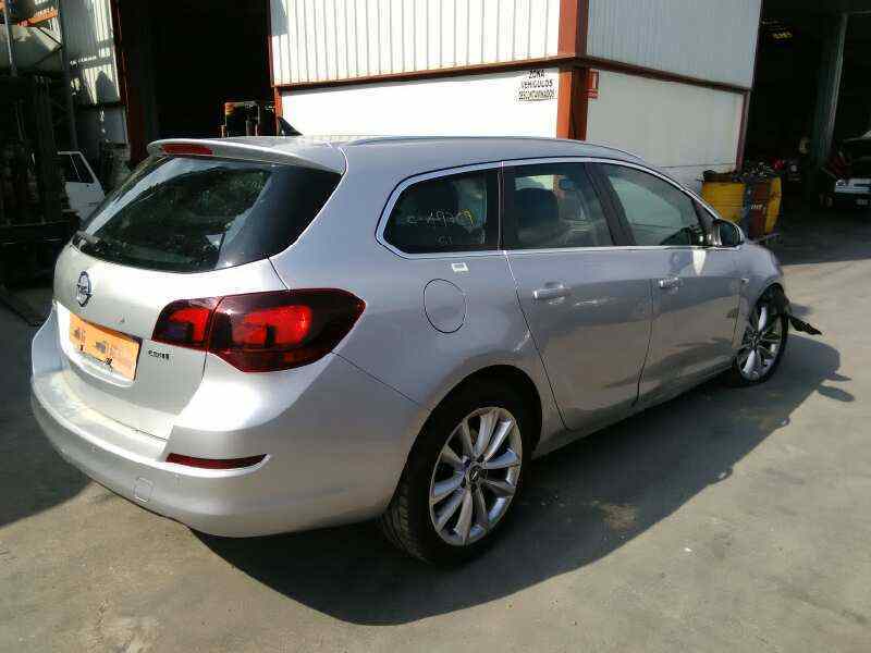 Right Front Fenders Opel Astra J Sports Tourer P10 1 7 Cdti 35 B Parts