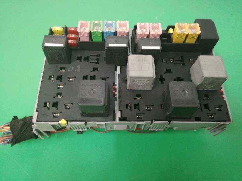 Fuse box FORD TRANSIT Van (FA_ _) 4726624 | B-Parts