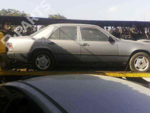 Rétroviseur Droit Pour Mercedes W124 - Référence D'origine 1248110641 - Occasion En Bon état