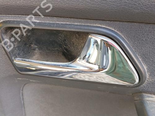 Used Rear right interior door handle VW TOURAN (1T1, 1T2) [2003-2010]  12295698