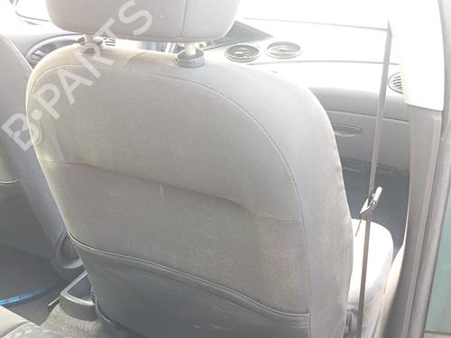 Stol høyre foran FORD FOCUS I (DAW, DBW) 1.6 16V | BP26979373C16 