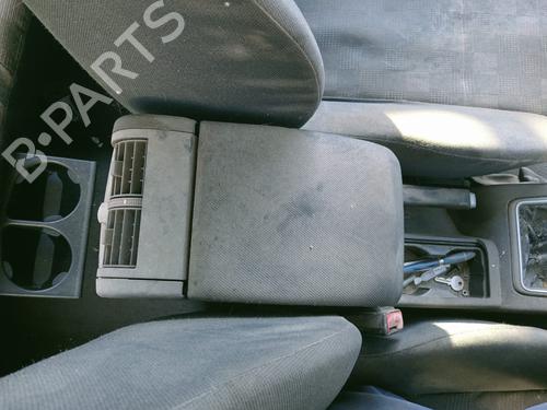 Used Armrest / Center console OPEL VECTRA C (Z02) 1.9 CDTI (F69) (120 hp) 12289778