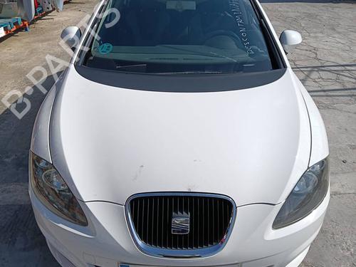 hood-seat-leon-1p1-2005-2006-2007-2008-2009-2010-2011-2012-2013-39184639 main image