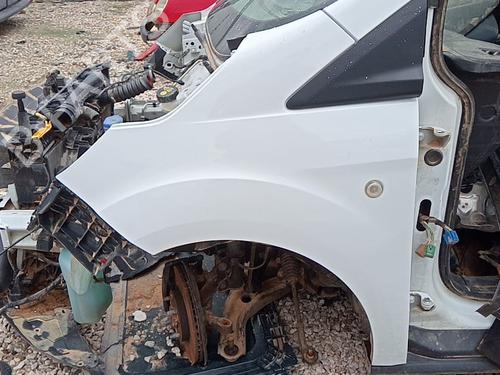 Used Left front fenders FORD TRANSIT COURIER B460 Box Body/MPV [2014-2025]  26580255