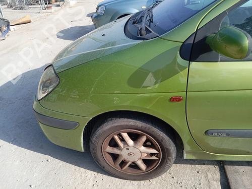 Aleta delantera izquierda RENAULT SCÉNIC I MPV (JA0/1_, FA0_) 1.9 dTi (JA1U) (80 hp) 28478096