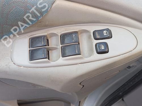Used Left front window switch NISSAN ALMERA TINO (V10) 1.8 (114 hp) 26432320