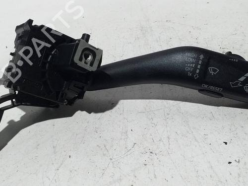 Used Steering column stalk VW GOLF VI (5K1) 1.6 TDI (105 hp) 9358214