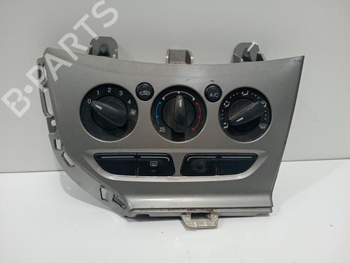 Used Climate control FORD FOCUS III Turnier 1.6 TDCi (95 hp) 17216871