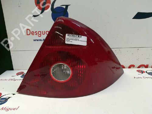 Used Right taillight FORD MONDEO III Saloon (B4Y) 1.8 16V (110 hp) 9355651