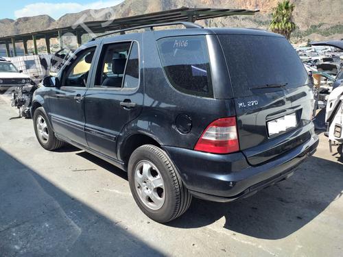 Venstre bak utvendig håndtak MERCEDES-BENZ M-CLASS (W163) ML 270 CDI (163.113) | BP17360739C130 