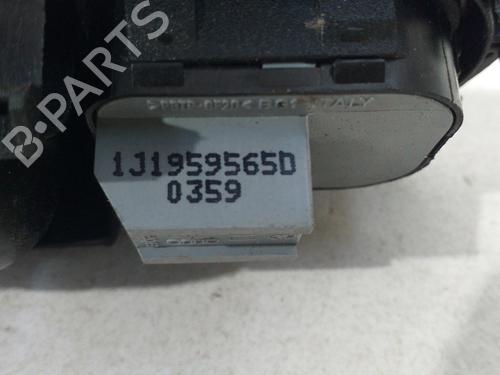Venstre foran invendig håndtak VW GOLF IV (1J1) 1.8 | BP12343219I13 
