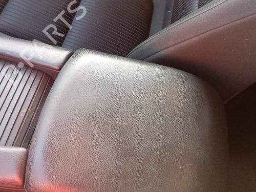 Accoudoir central MAZDA 6 Estate (GJ, GL) [2012-2025]  22546560