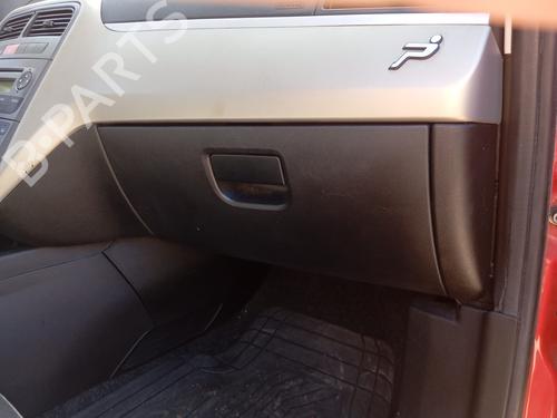 Used Glove box FIAT GRANDE PUNTO (199_) 1.3 D Multijet (75 hp) 29040779