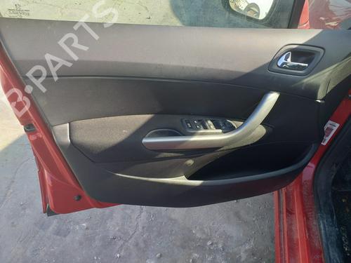 Left front door panel PEUGEOT 308 I (4A_, 4C_) 1.6 HDi (109 hp) 16226962