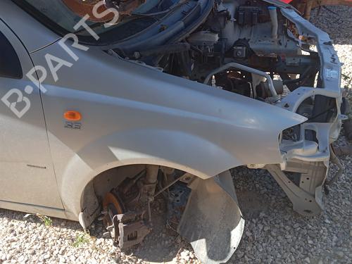 Used Right front fenders CHEVROLET AVEO / KALOS Hatchback (T200) 1.4 16V (94 hp) 12283419