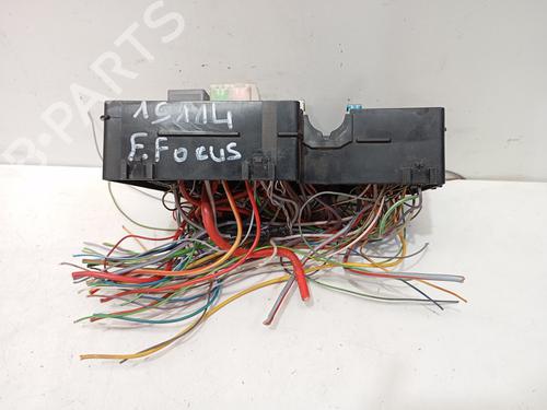 Used Fuse box Fuse box 36912175 36912175