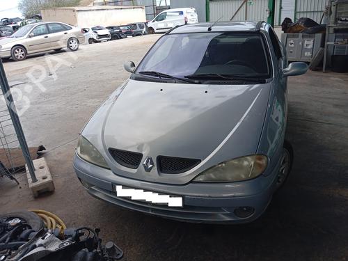Used Right headlight RENAULT MEGANE I Coach (DA0/1_) 1.4 16V (DA0D, DA1H, DA0W, DA10) (95 hp) 24866344
