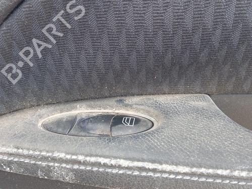 Used Right rear window switch MERCEDES-BENZ E-CLASS (W211) E 270 CDI (211.016) (177 hp) 12295362