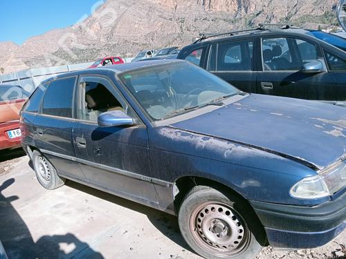 Høyre foran lås OPEL ASTRA F Hatchback (T92) 1.7 TD (F08, M08, F68, M68) (68 hp) 16230456