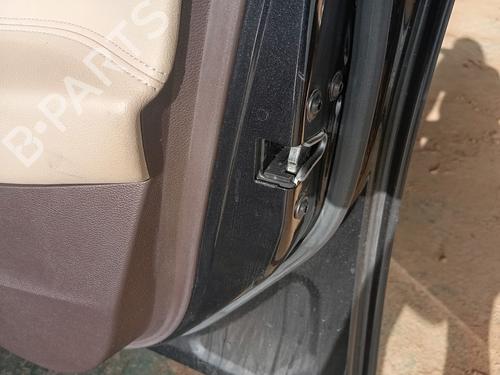 Used Front right lock OPEL INSIGNIA A (G09) [2008-2017]  28444217