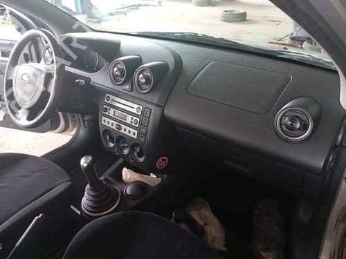 Left front fenders FORD FIESTA V (JH_, JD_) 1.4 16V | BP25493625C41 