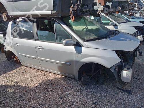 Used Right rear door RENAULT SCÉNIC II (JM0/1_) [2003-2010]  25848570