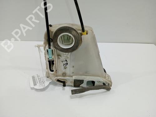 Højre bagtil lås TOYOTA YARIS (_P9_) 1.33 VVT-i (NSP90_, NSP90R) (99 hp) 12285737