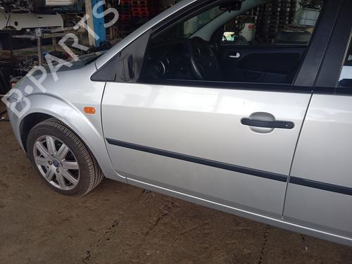 Venstre foran utvendig håndtak FORD FIESTA V (JH_, JD_) 1.4 16V (80 hp) 25493662