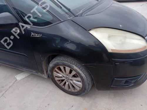 Used Right front fenders CITROËN C4 Picasso I MPV (UD_) [2006-2015]  31138279