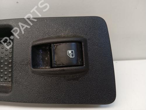 Right front window switch FIAT BRAVO II (198_) 1.4 (198AXA1B) | BP22338731I26