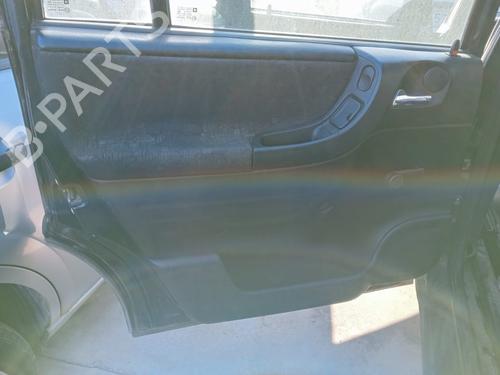 Verkleidung hinten links OPEL ZAFIRA A MPV (T98) 2.0 DTI 16V (F75) | BP17227238C60 