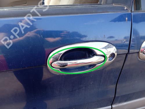 Used Front left exterior door handle KIA CARNIVAL II (GQ) [1999-2007]  26942737