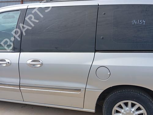 Used Left slide door FORD USA WINDSTAR (A3) [1995-2004]  17666573