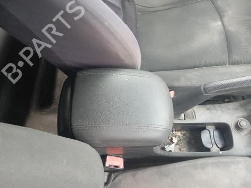 Used Armrest / Center console CHEVROLET CRUZE (J300) 1.6 (124 hp) 28681140