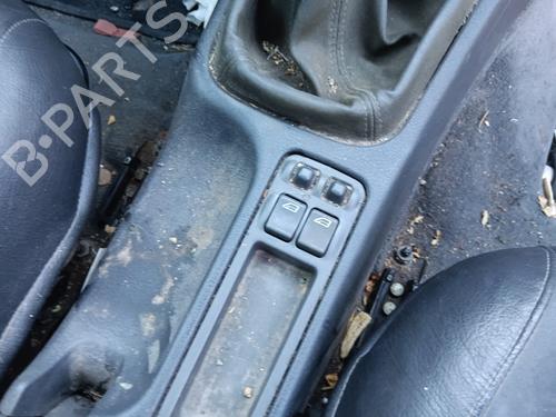 Used Right front window switch VOLVO V40 Estate (645) 1.8 (115 hp) 29124750
