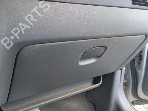 Used Glove box CHEVROLET NUBIRA Saloon 1.6 (109 hp) 23082651