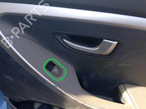 Used Right rear window switch HYUNDAI i30 Estate (FD) 1.4 (109 hp) 23406064