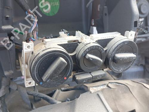 AC Styreenhet / Manøvreringsenhet VW GOLF IV (1J1) 1.8 (125 hp) 17019117