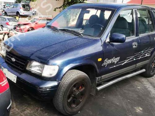 Left headlight KIA SPORTAGE SUV (K00) 2.0 i 16V | BP9355327C28 