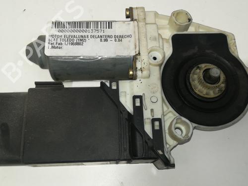 Rudehejsemotor forskærm højre SEAT TOLEDO II (1M2) [1998-2006]  9350707