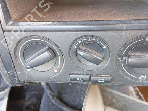 Airco bedieningspaneel VW GOLF IV (1J1) 1.9 TDI (110 hp) 16226874