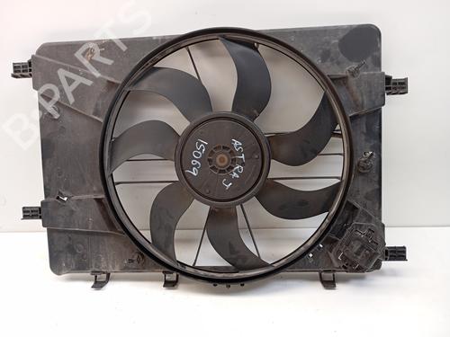 Used Radiator fan Radiator fan OPEL ASTRA J (P10) [2009-2016] 33817911 33817911