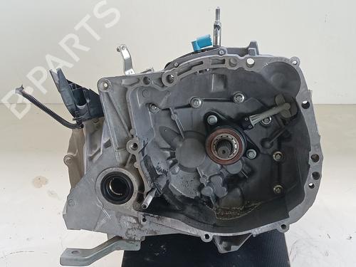 gearbox-renault-clio-iii-br01-cr01-2005-2006-2007-2008-2009-2010-2011-2012-2013-2014-37066748 main image